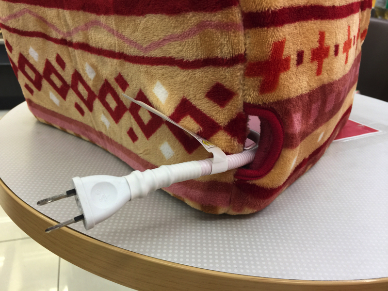 ペットヒーターのコード - ワンちゃんネコちゃんの寒さ対策!