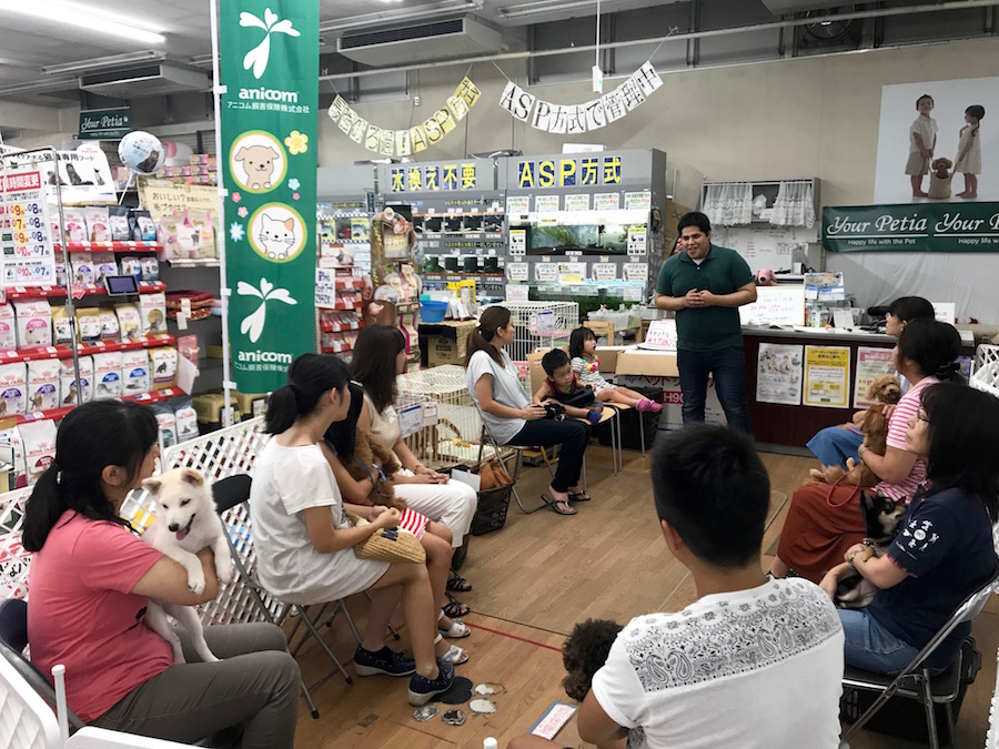 いよいよ、しつけ教室開始！ - マルワン相模大塚店 | 【しつけ教室】マルワン×アニコム合同イベント！