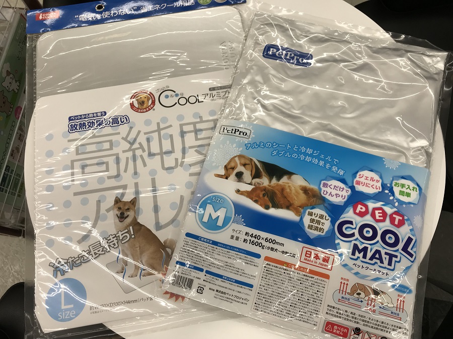 夏を乗り切るグッズ - 冷え冷えマット | アニコム損保 × マルワン港北NT店 しつけ教室