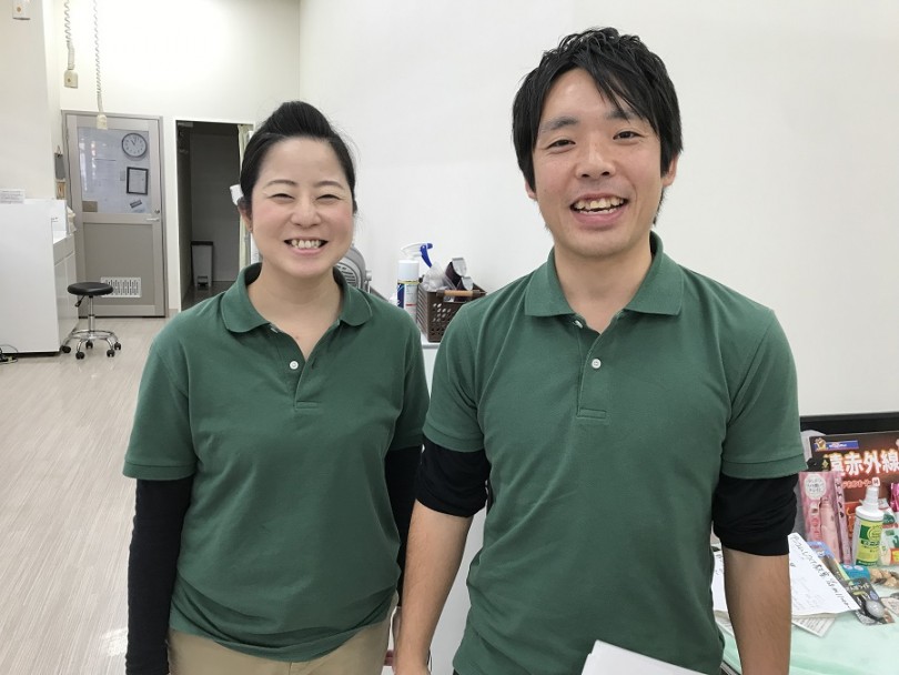 高橋トレーナーと田澤トレーナー | アニコム社合同パピー教室 - 港北ニュータウン店