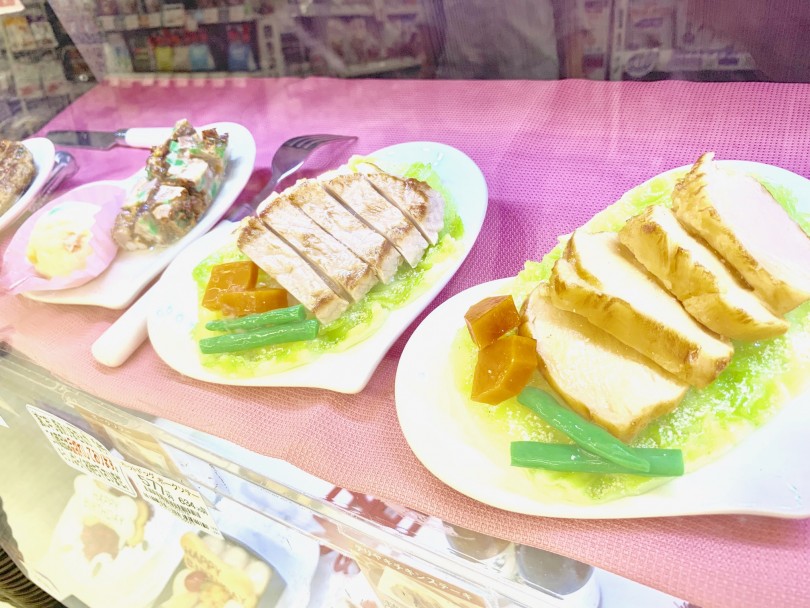 ポークやチキンのプレートやハンバーグプレート | YP7周年記念イベント - 東日暮里店